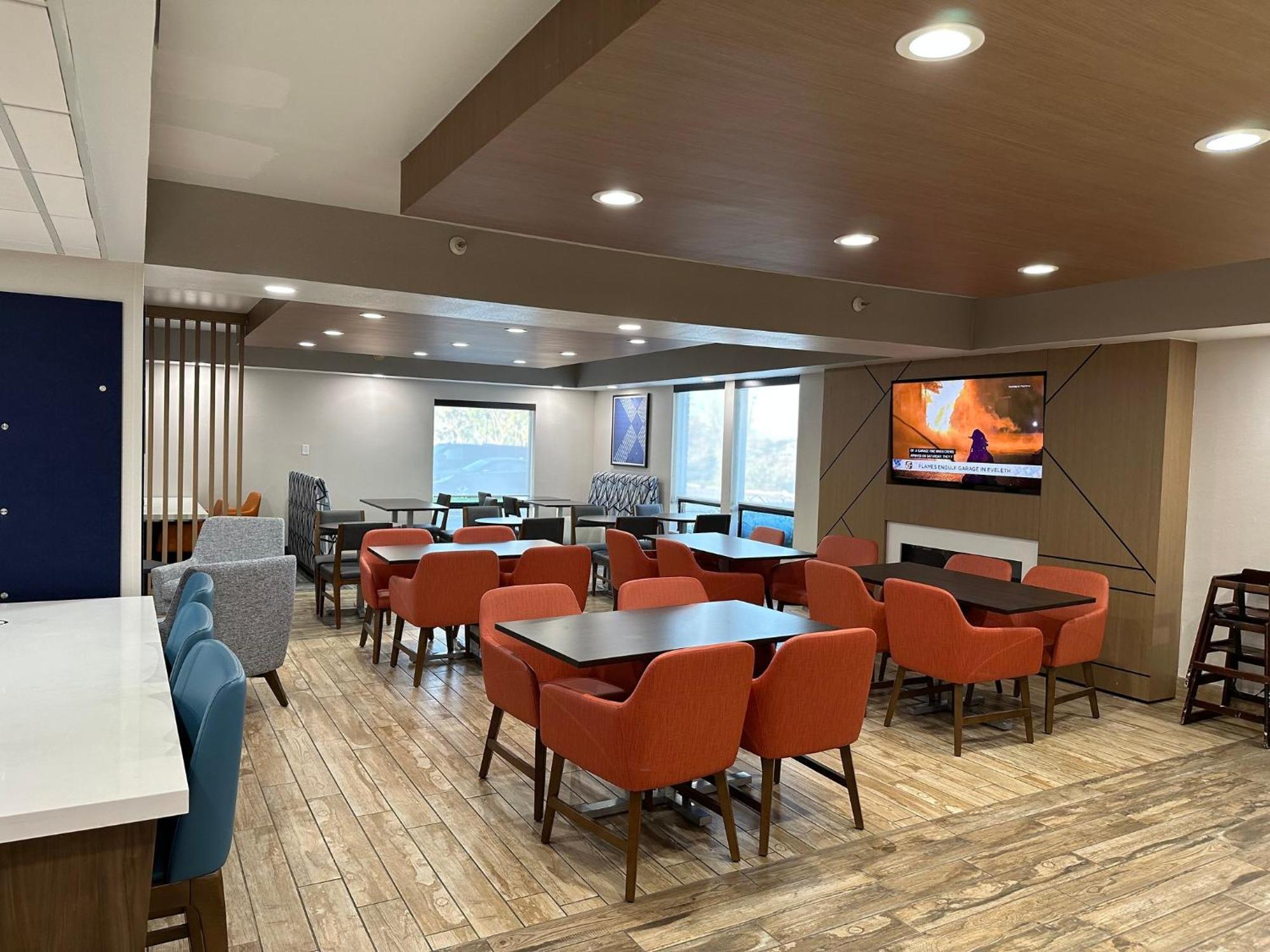 Holiday Inn Express & Suites Eden Prairie - Minneapolis By Ihg Exterior foto