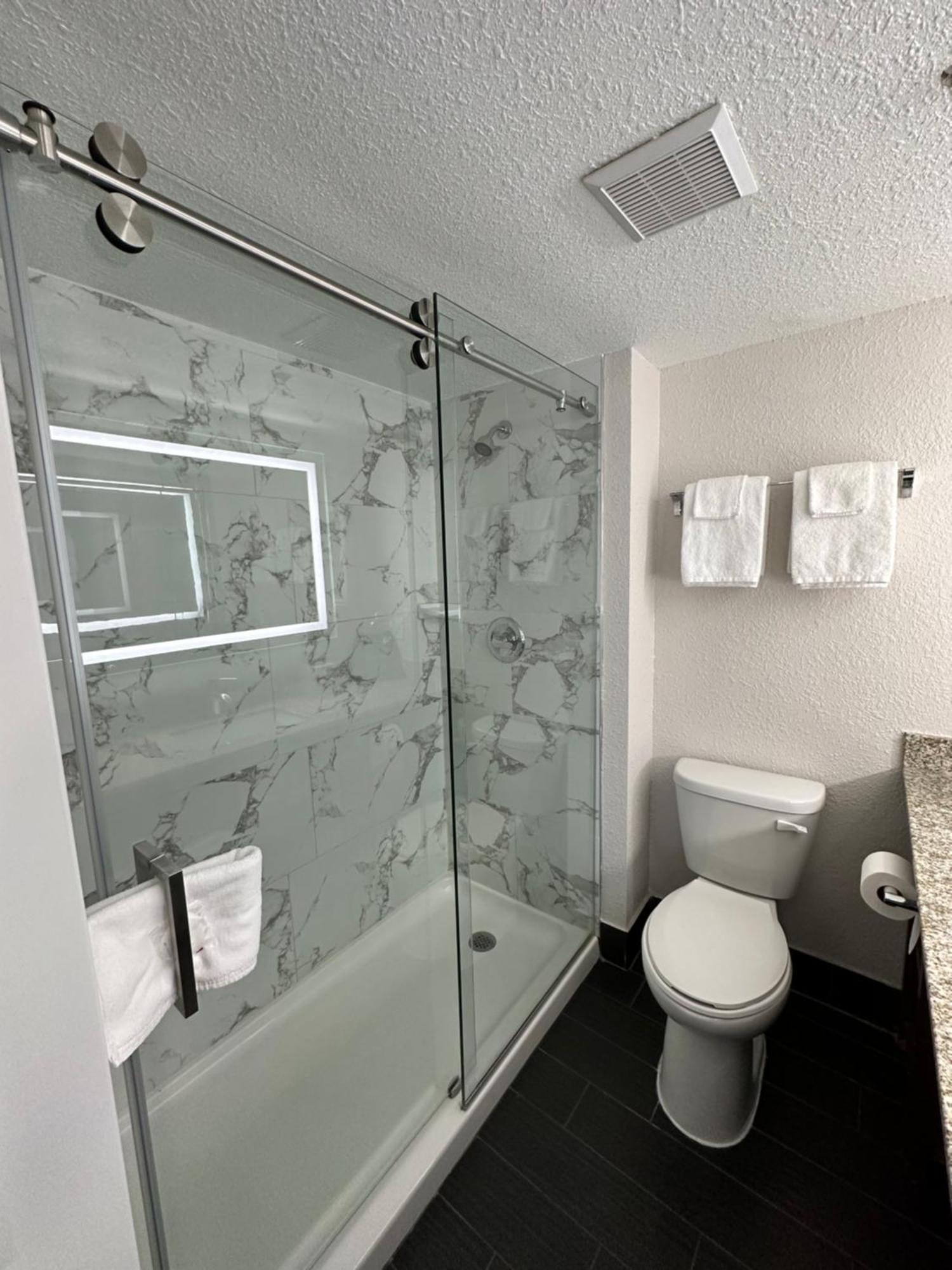 Holiday Inn Express & Suites Eden Prairie - Minneapolis By Ihg Exterior foto